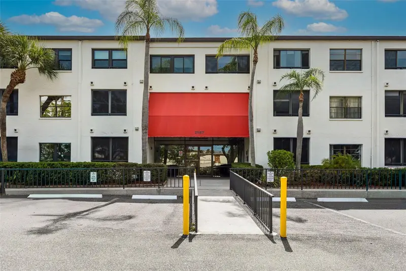 2587 Countryside Blvd #6313, FL