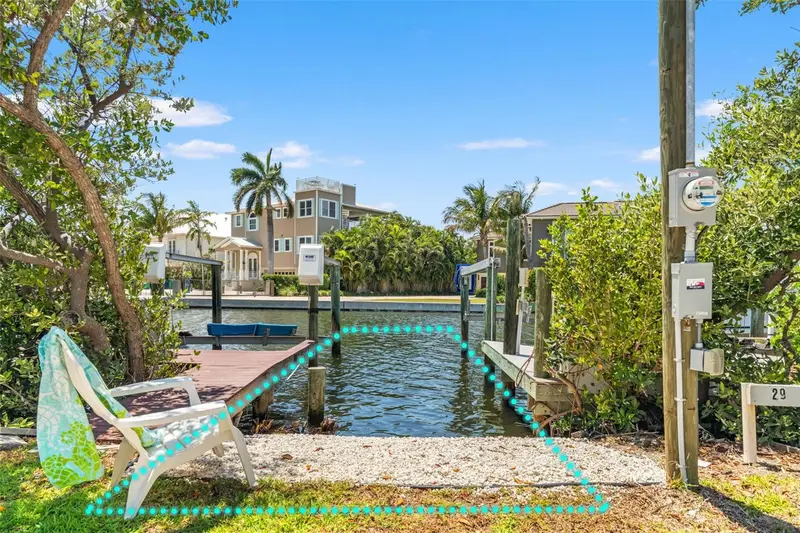 8106 Gulf Dr, FL