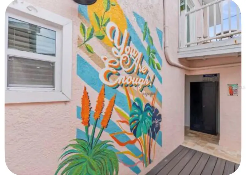 106 E Bay Dr, FL