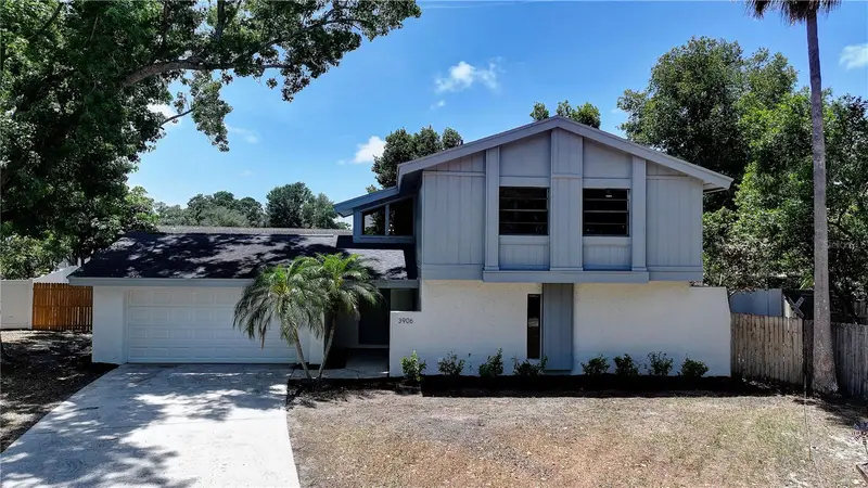 3906 Blooming Hill Ln, FL