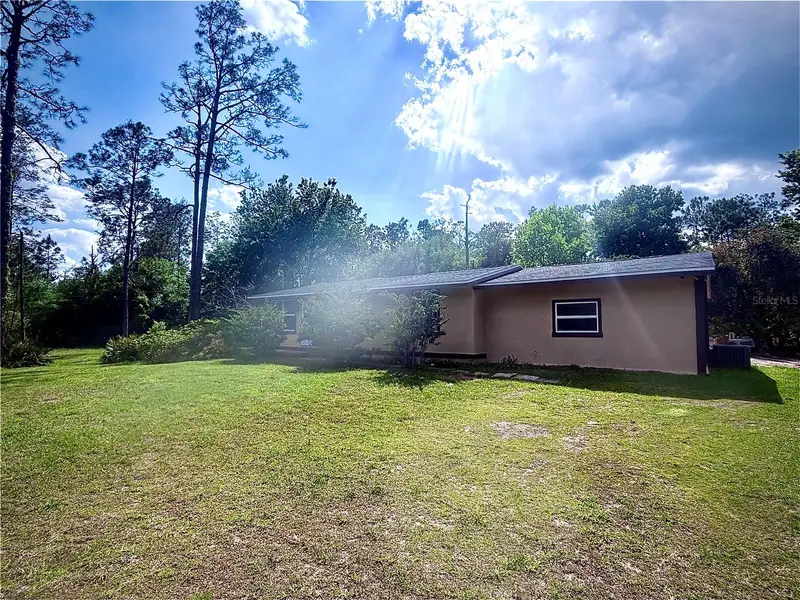 375 Pine Woods Rd, FL