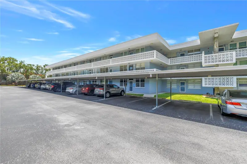 4720 Locust St Ne #116, FL
