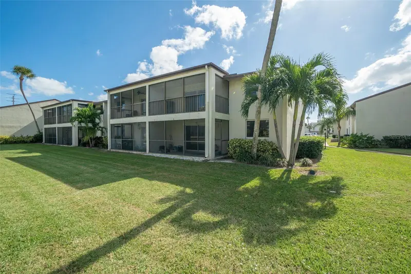 5801 N Atlantic Ave #302, FL