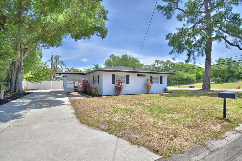 3553 Center Cir, FL