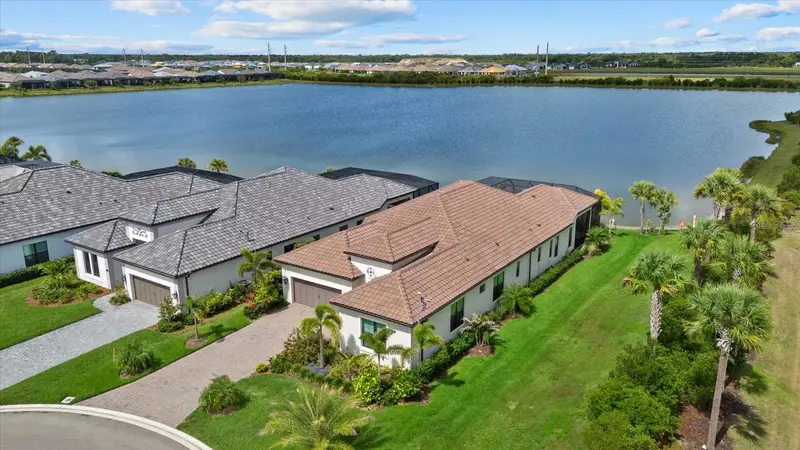 556 Bocelli Dr, FL