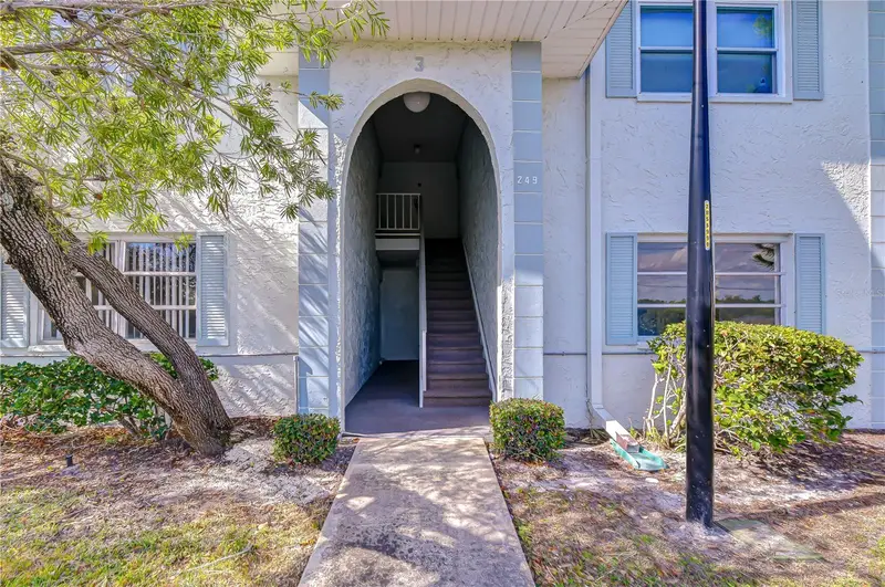 249 S Mcmullen Booth Rd #25, FL