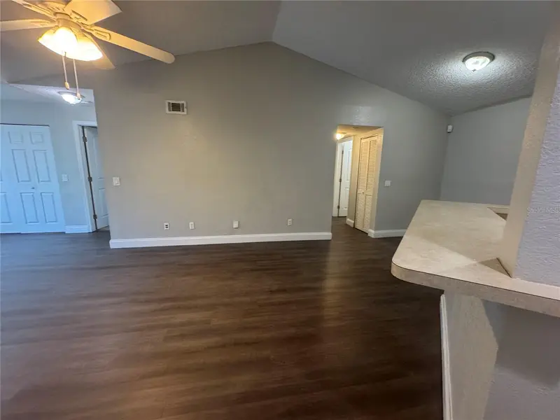 4532 Commander Dr #2131, FL