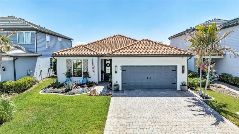 711 Pintail Cv, FL
