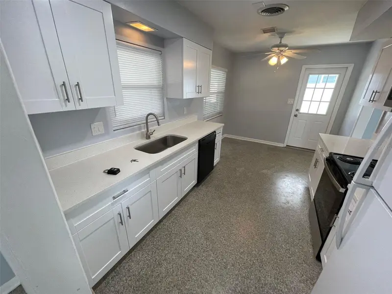 520 Seneca Trl, FL