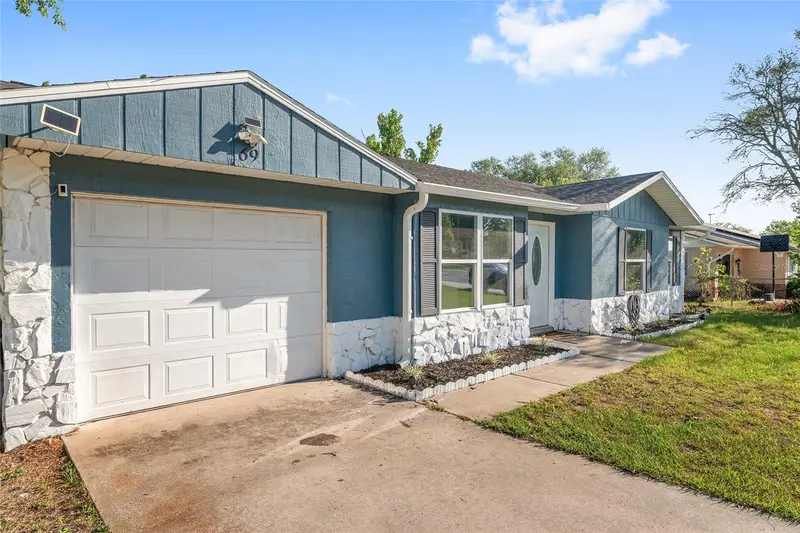 69 Sapphire Rd, FL