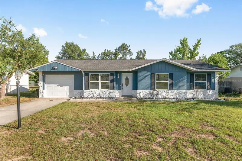 69 Sapphire Rd, FL