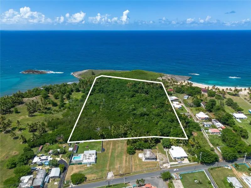 Carr 681 Km 4.5 Bo.Islote, PR