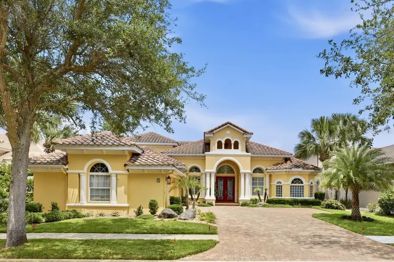 34 N Waterview Dr, FL