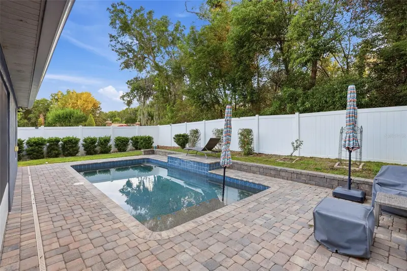 983 Cascades Park Trl, FL
