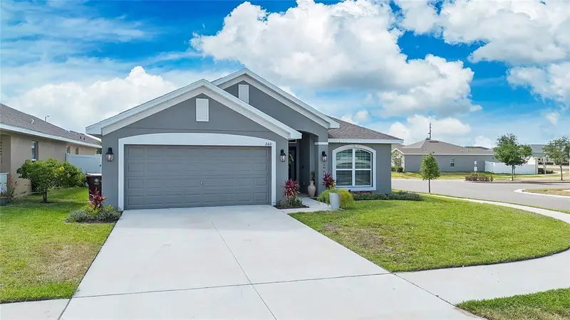 260 Citrus Pointe Dr, FL