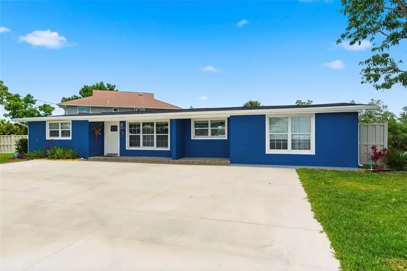 3325 W Shell Point Rd, FL