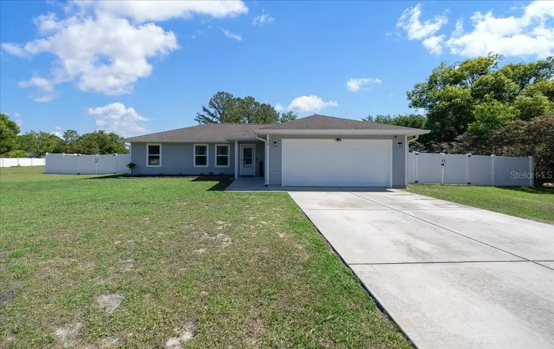 13 Teak Loop Pl, FL