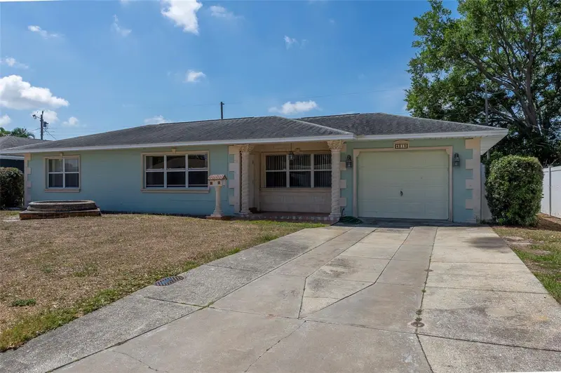 4218 24th Ave N, FL