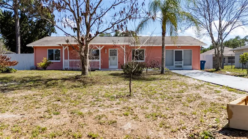 660 Fernandina St Nw, FL
