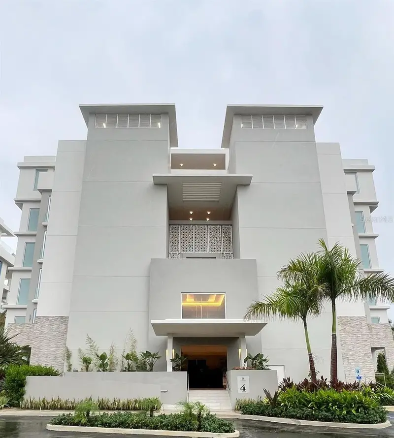 Ocean Drive Ph Four Seasons Private Residences #4501, PR