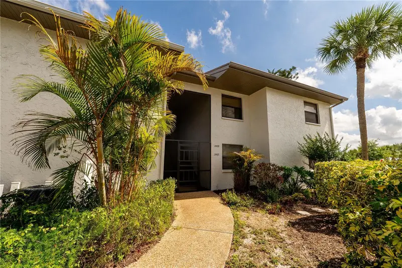 2433 Twin Dr #5, FL
