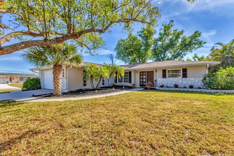 448 Redwood Rd, FL