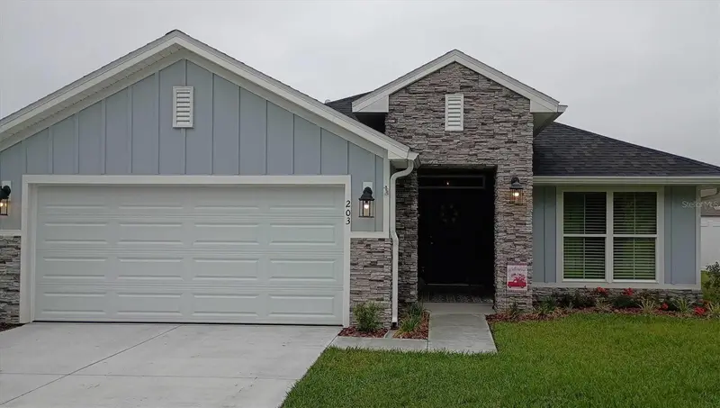 203 Sw Silver Palm Dr, FL