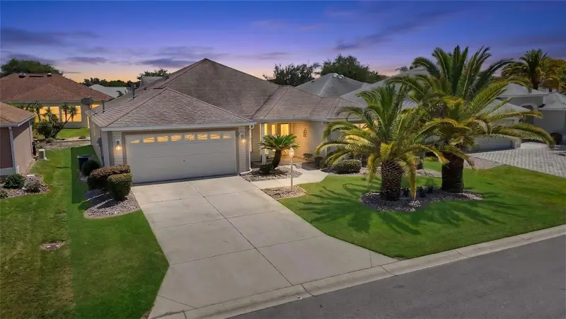 934 Moses Loop, FL