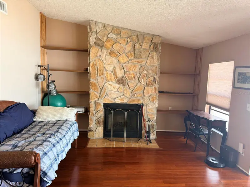 2034 Montego Ct, FL