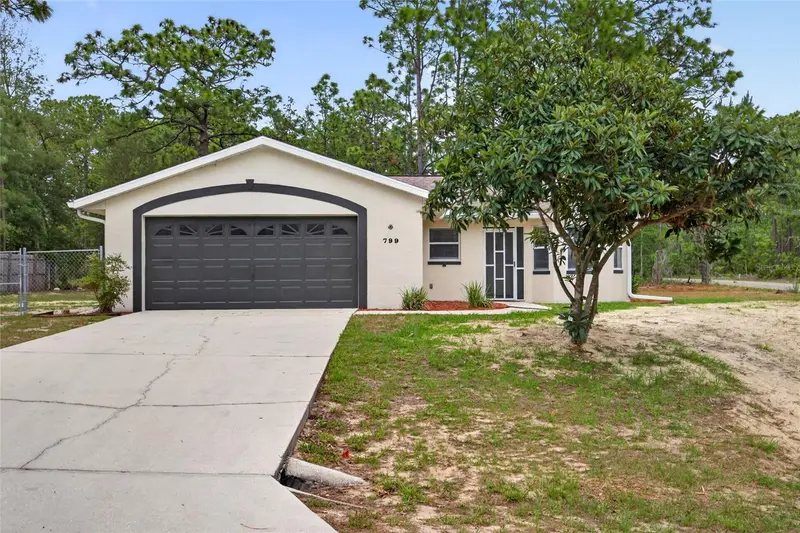 799 W Wycliffe Ln, FL
