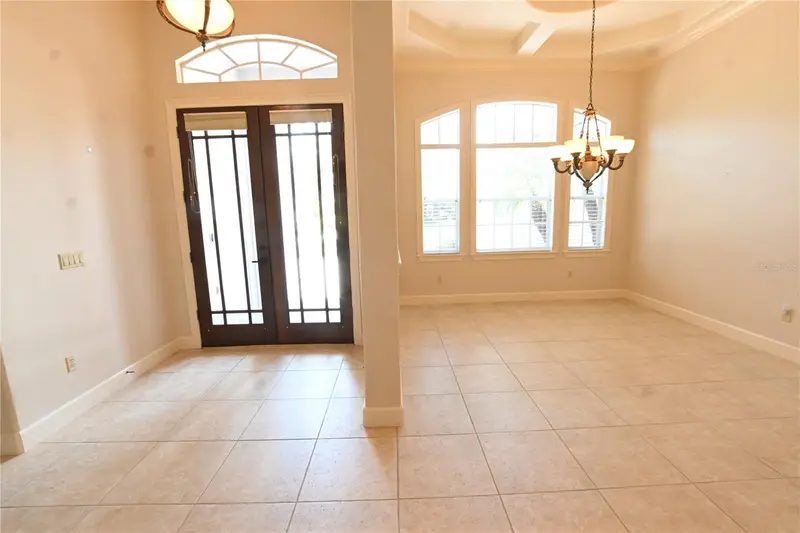 8122 Whitford Ct, FL