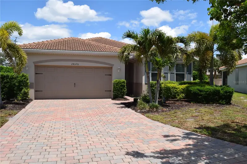 24376 Riverfront Dr, FL