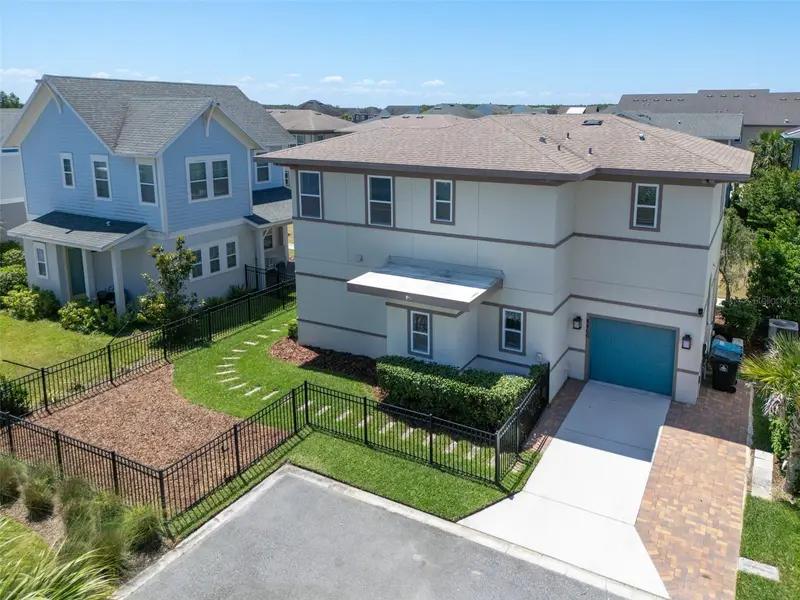 8466 Feringa Aly, FL