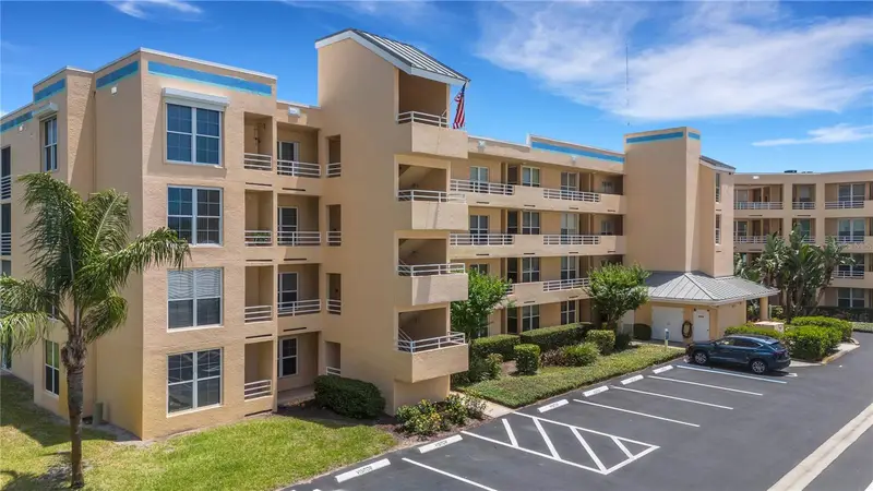 4480 Fairways Blvd #208, FL