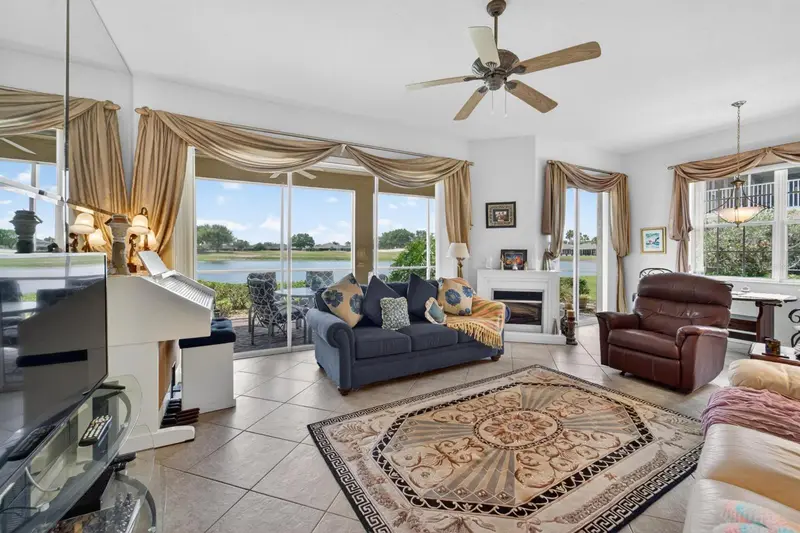 1364 Emerald Dunes Dr, FL