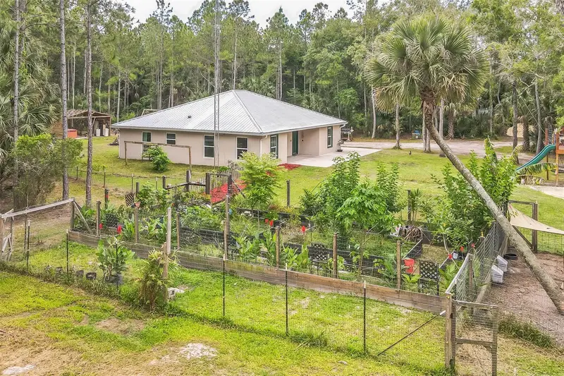 723 River Run Rd, FL