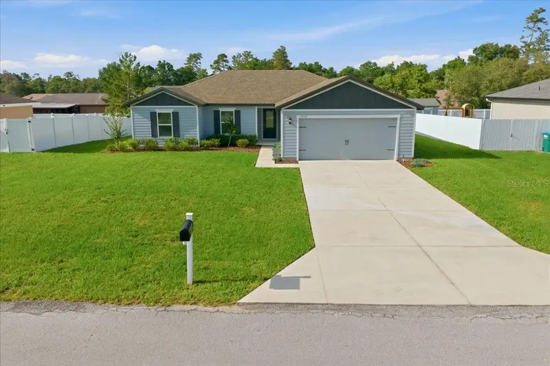 2722 Sw 151 Pl, FL