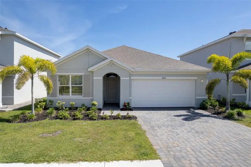 2608 Table Coral Trl, FL
