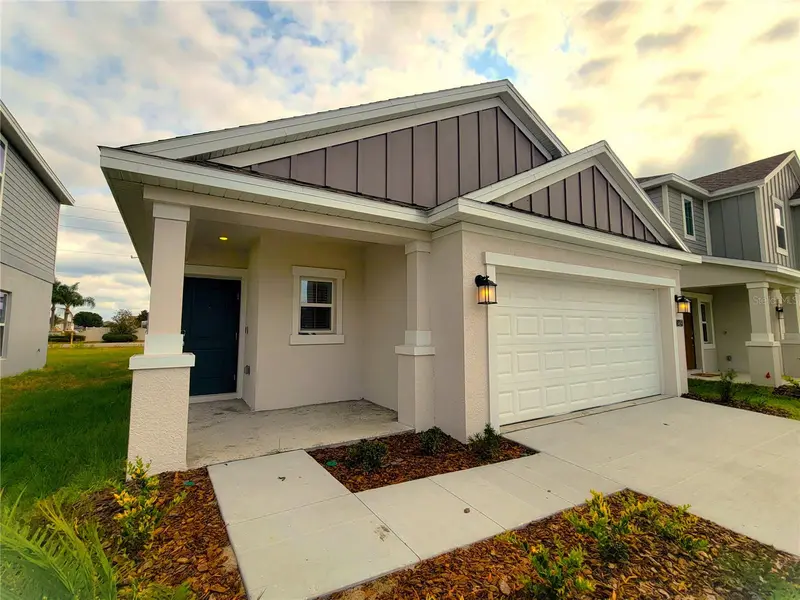 1469 Deepwater Cir, FL
