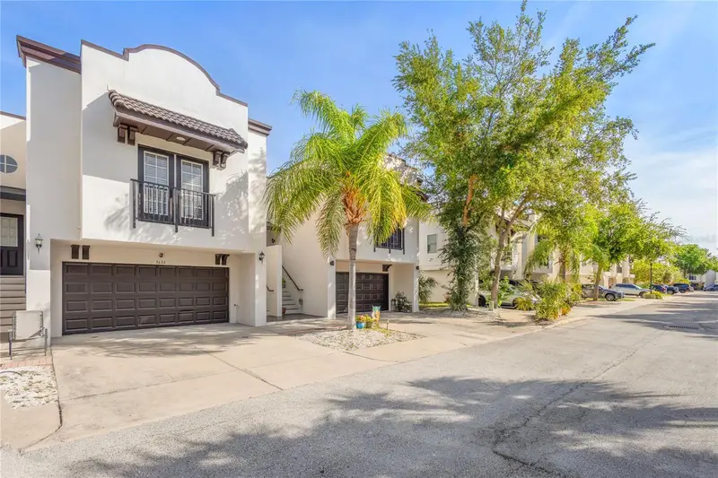 3633 Bay Heights Way, FL