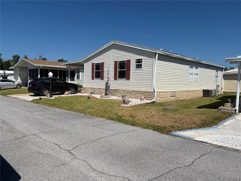 212 York Cottage Dr, FL