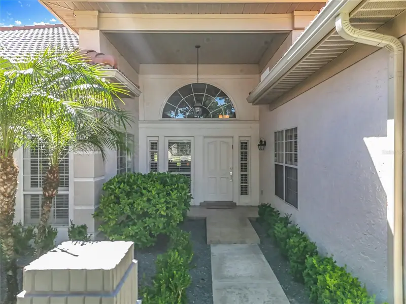 2470 Sweetwater Country Club Dr, FL