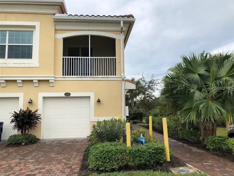 4219 Frontier Way #105, FL