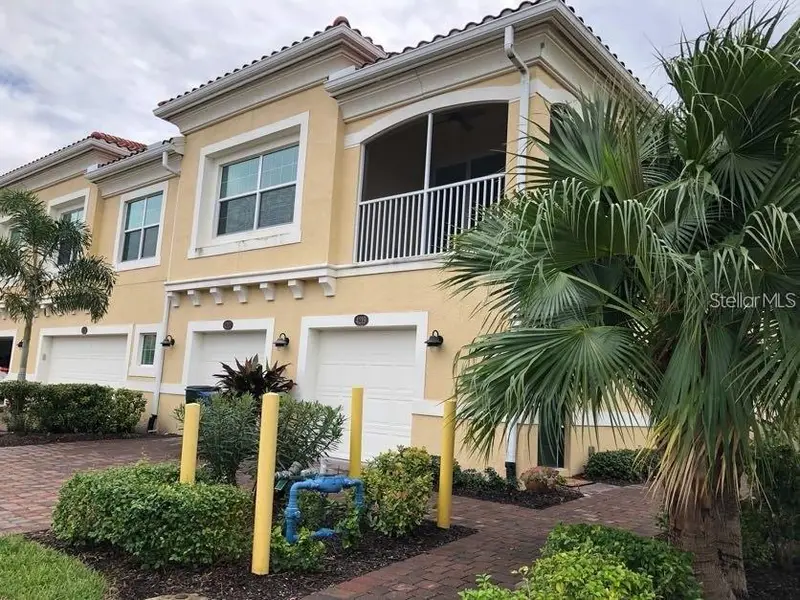 4219 Frontier Way #105, FL