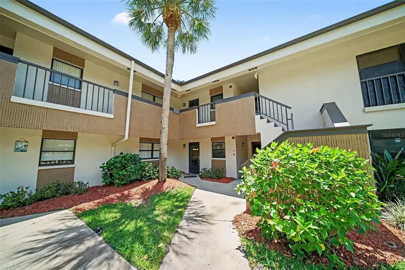 2700 Nebraska Ave #2-205, FL