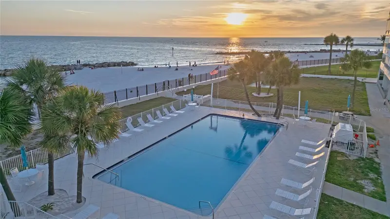 7000 Beach Plz #202, FL