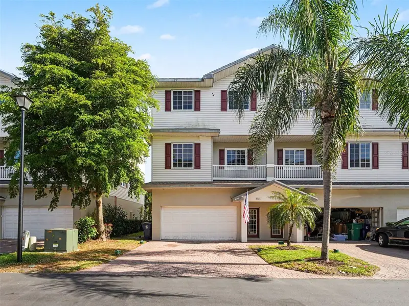 3325 10th Ln W, FL