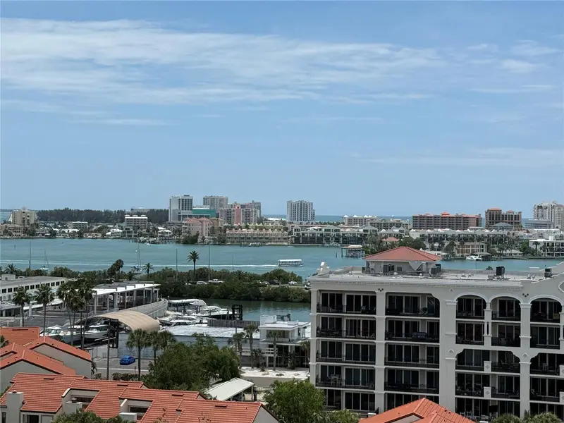 255 Dolphin Point, FL