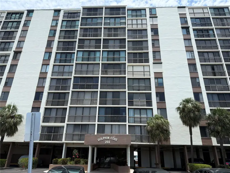 255 Dolphin Pt #2, FL