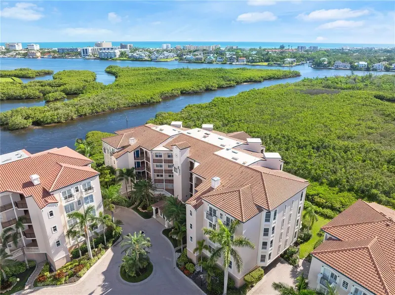 5430 Eagles Point Cir #202, FL